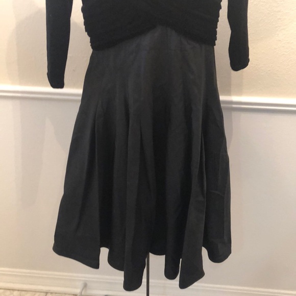 Beautiful Tadashi collection formal gown - Picture 3 of 8